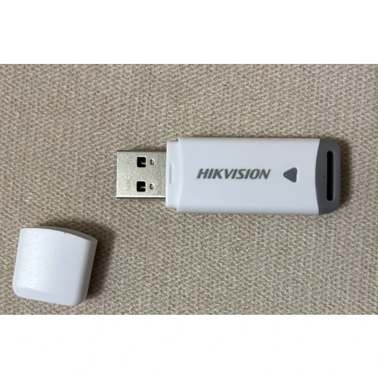 HİKVİSİON M220P FLASH BELLEK BEYAZ 64GB 3.2