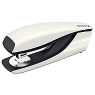 LEİTZ 5502 WOW ZIMBA MAKİNESİ NO:24/6 30 SAYFA METALİK BEYAZ - LEİTZ